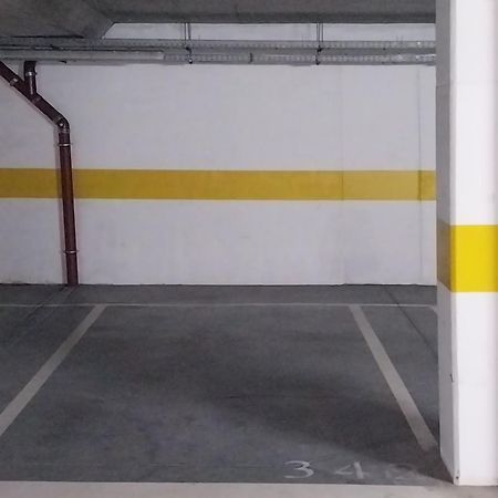 Appartamento 5Min Walk From Subway Station & Free Parking Lisbona Esterno foto