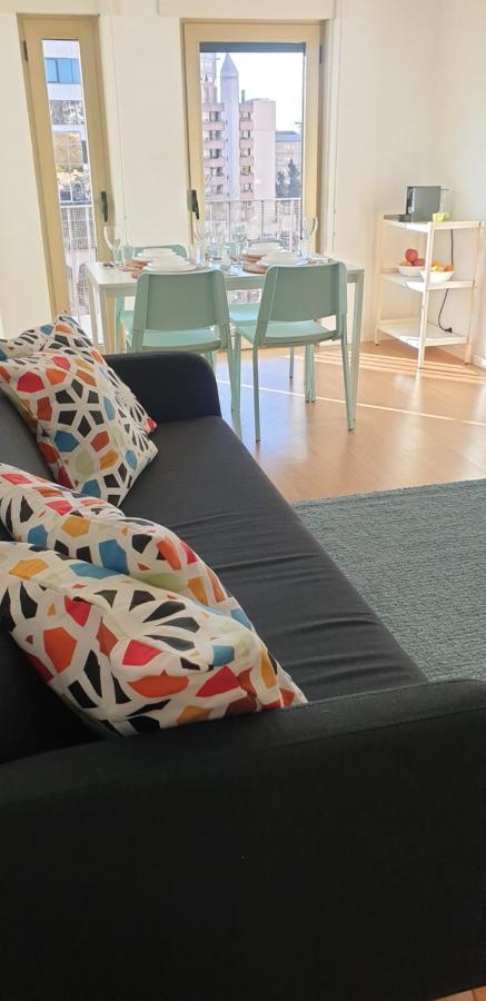 Appartamento 5Min Walk From Subway Station & Free Parking Lisbona Esterno foto