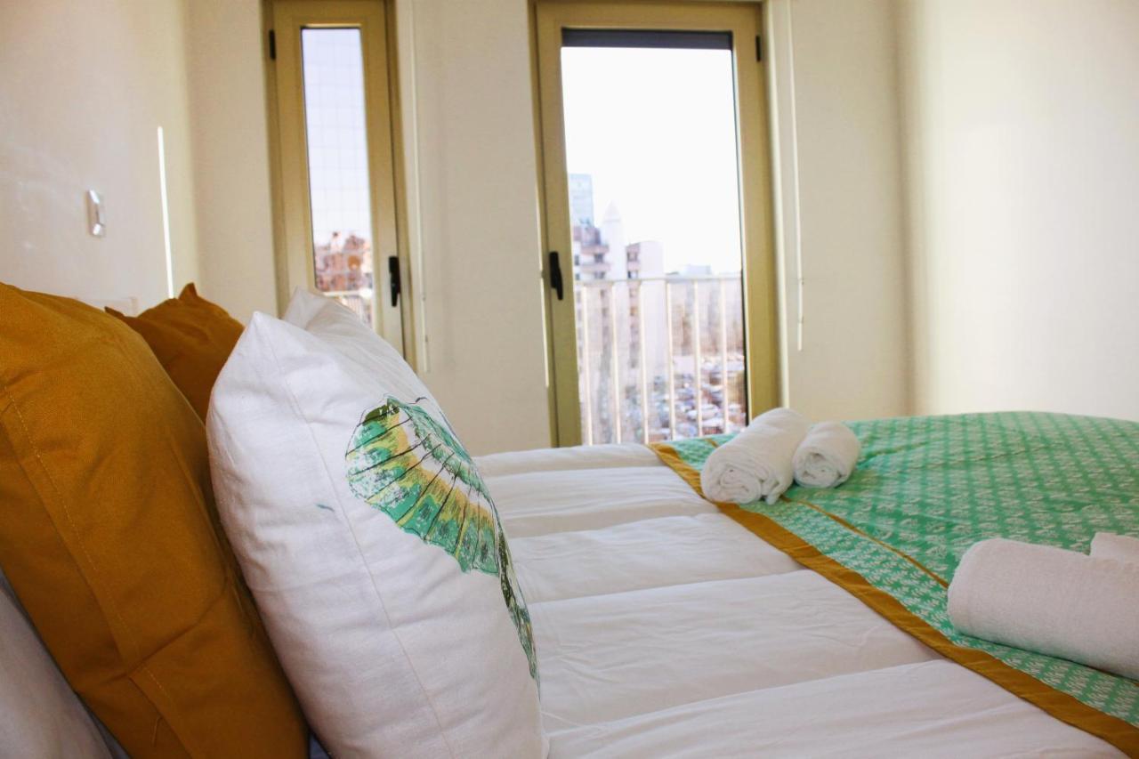 Appartamento 5Min Walk From Subway Station & Free Parking Lisbona Esterno foto